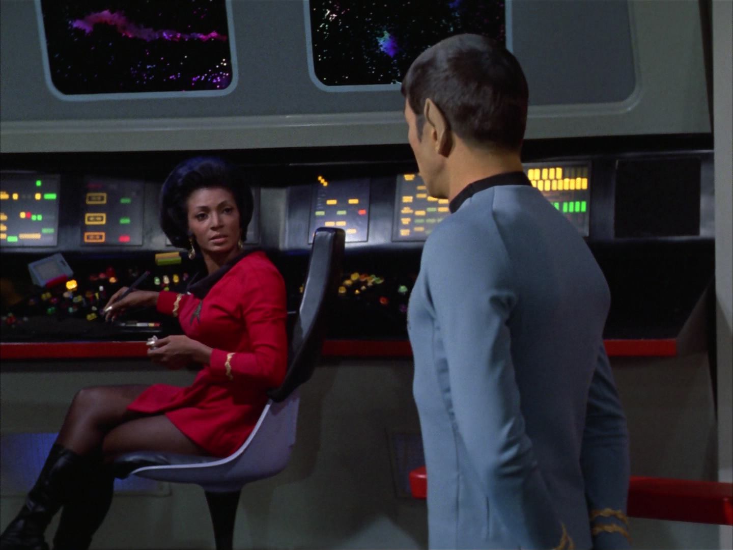 ariane179254_StarTrek_3x16_TheMarkOfGideon_0743.jpg