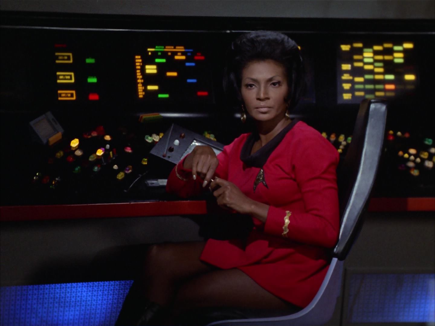 ariane179254_StarTrek_3x16_TheMarkOfGideon_1112.jpg
