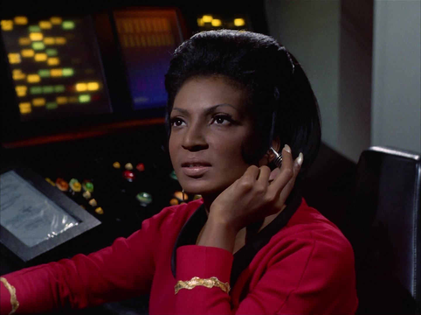 ariane179254_StarTrek_3x16_TheMarkOfGideon_1284.jpg