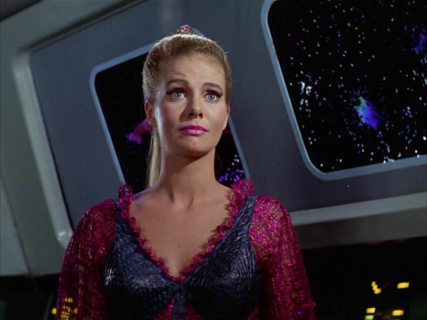 ariane179254_StarTrek_3x16_TheMarkOfGideon_1346.jpg