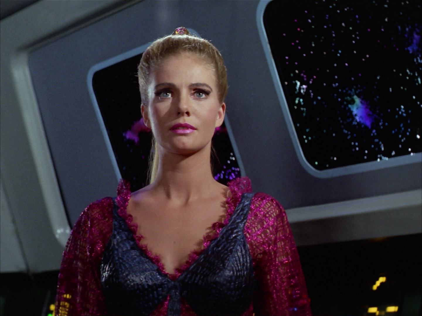 ariane179254_StarTrek_3x16_TheMarkOfGideon_1356.jpg