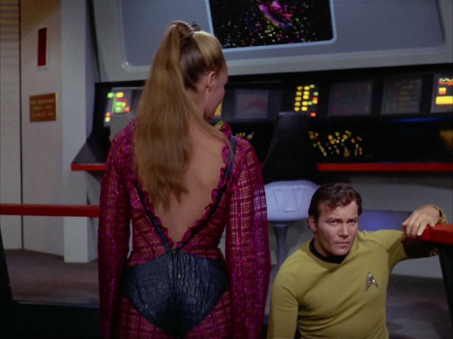 ariane179254_StarTrek_3x16_TheMarkOfGideon_1399.jpg
