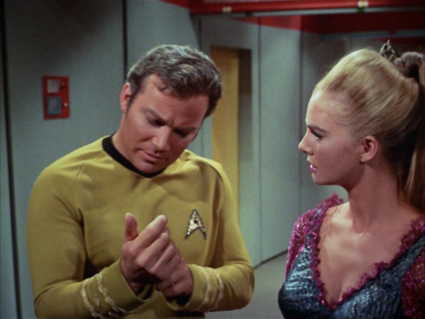ariane179254_StarTrek_3x16_TheMarkOfGideon_1687.jpg