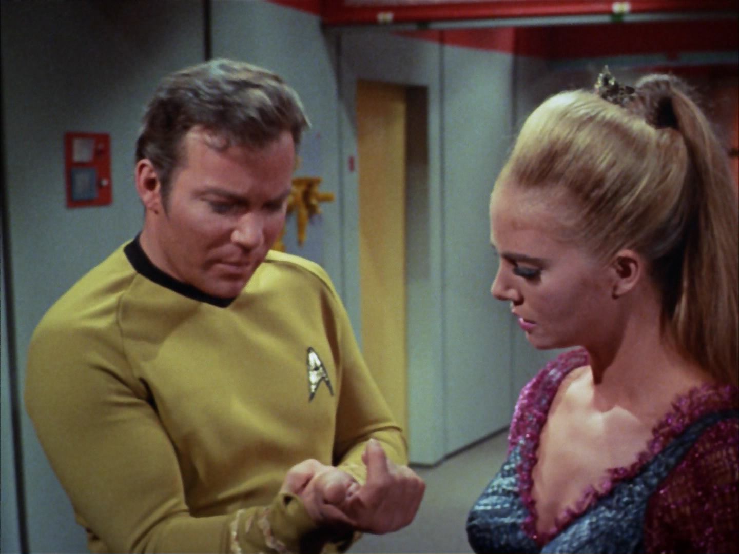 ariane179254_StarTrek_3x16_TheMarkOfGideon_1692.jpg