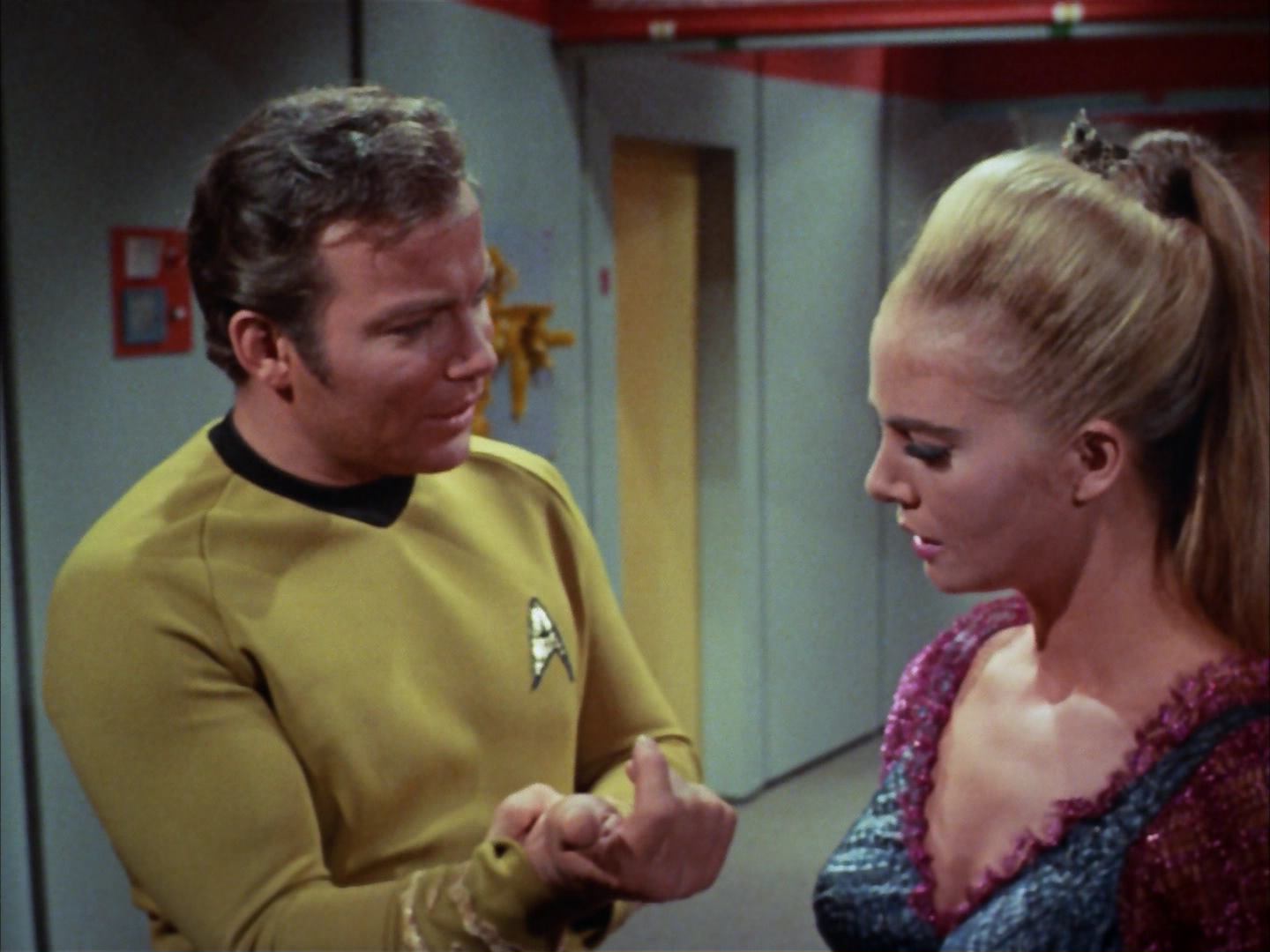 ariane179254_StarTrek_3x16_TheMarkOfGideon_1693.jpg