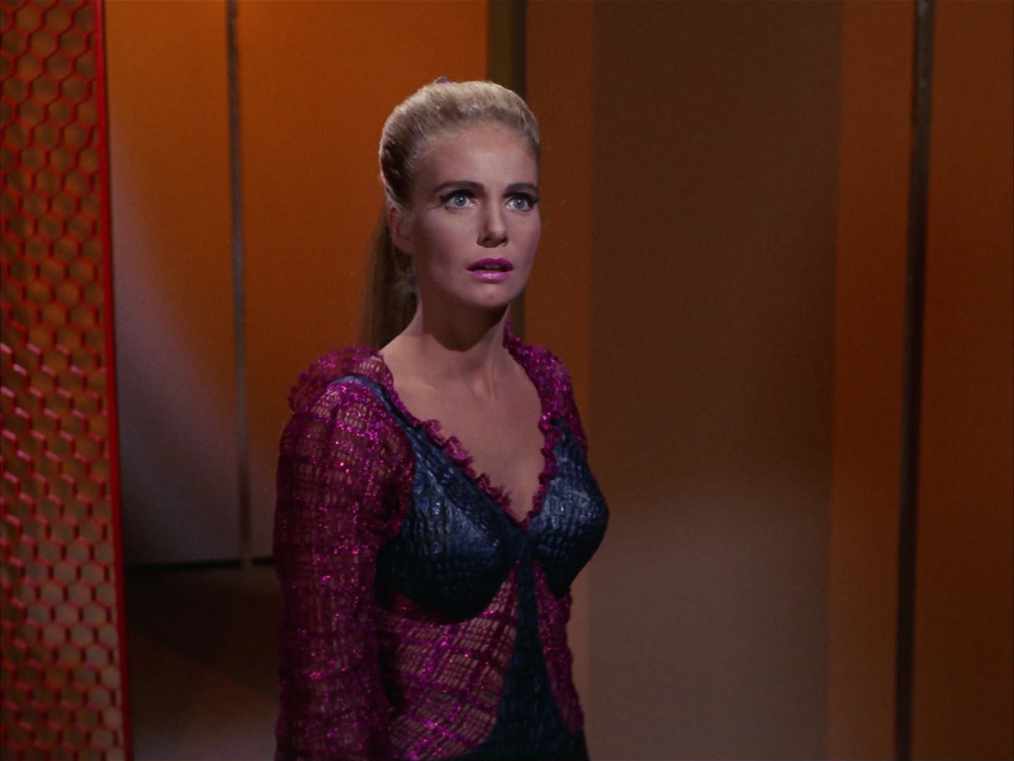 ariane179254_StarTrek_3x16_TheMarkOfGideon_1789.jpg