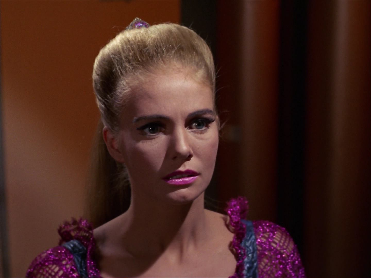 ariane179254_StarTrek_3x16_TheMarkOfGideon_1865.jpg
