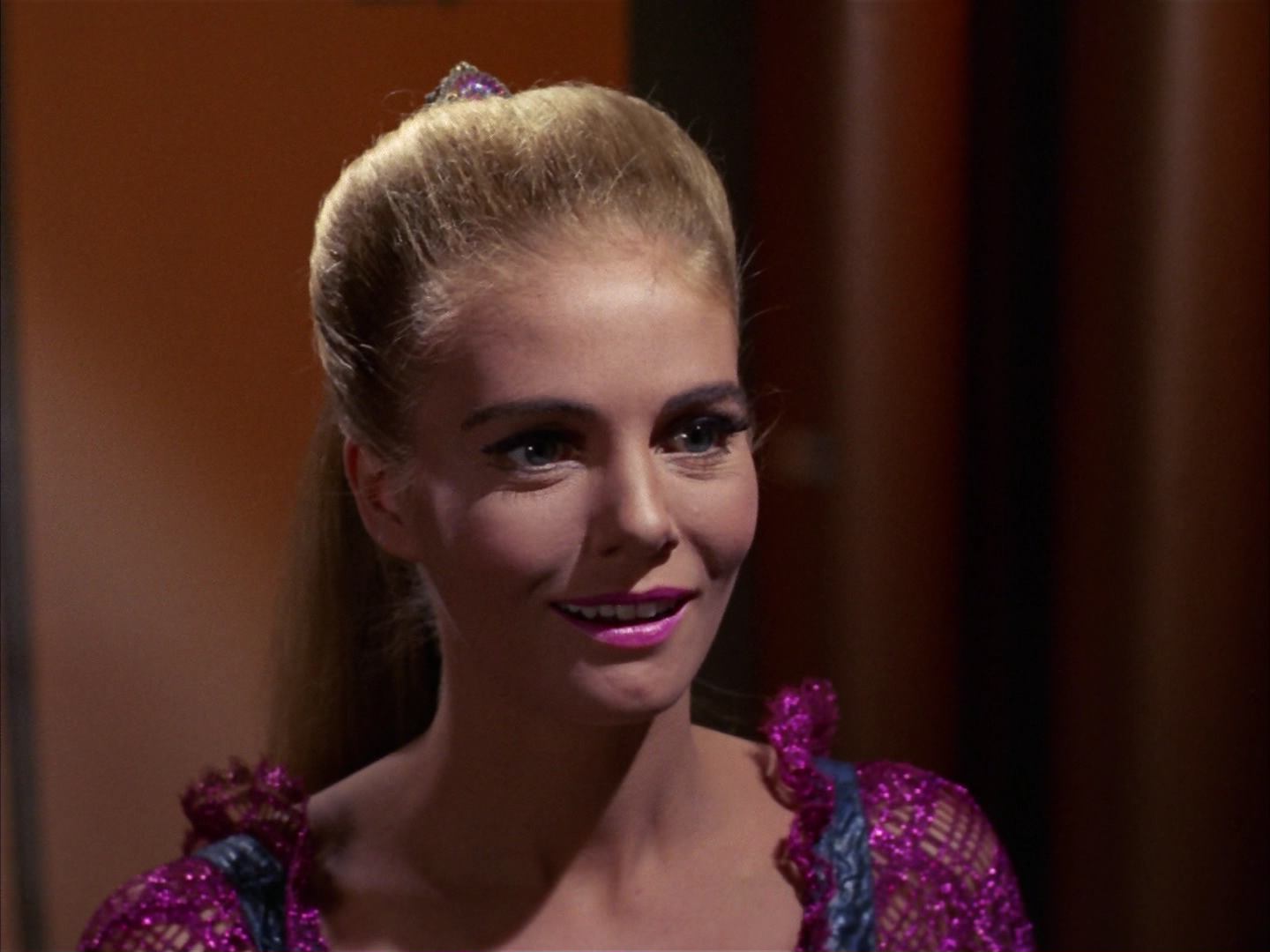 ariane179254_StarTrek_3x16_TheMarkOfGideon_1875.jpg