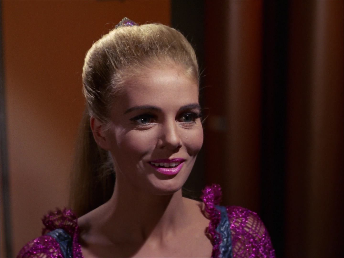 ariane179254_StarTrek_3x16_TheMarkOfGideon_1876.jpg