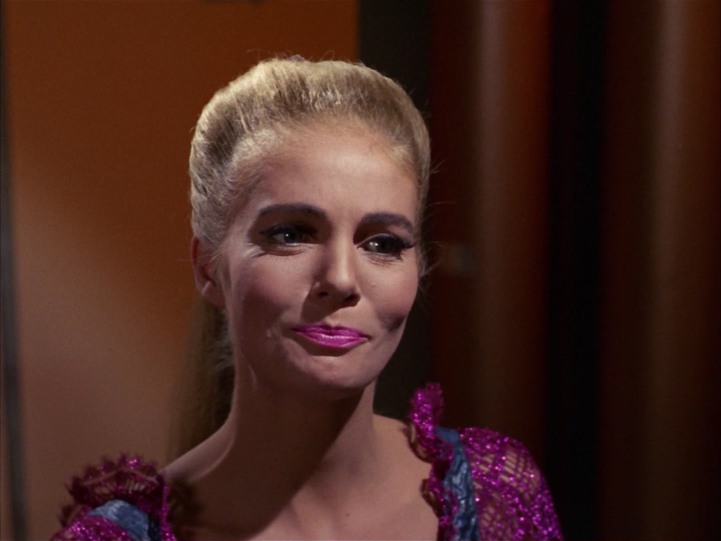 ariane179254_StarTrek_3x16_TheMarkOfGideon_1877.jpg