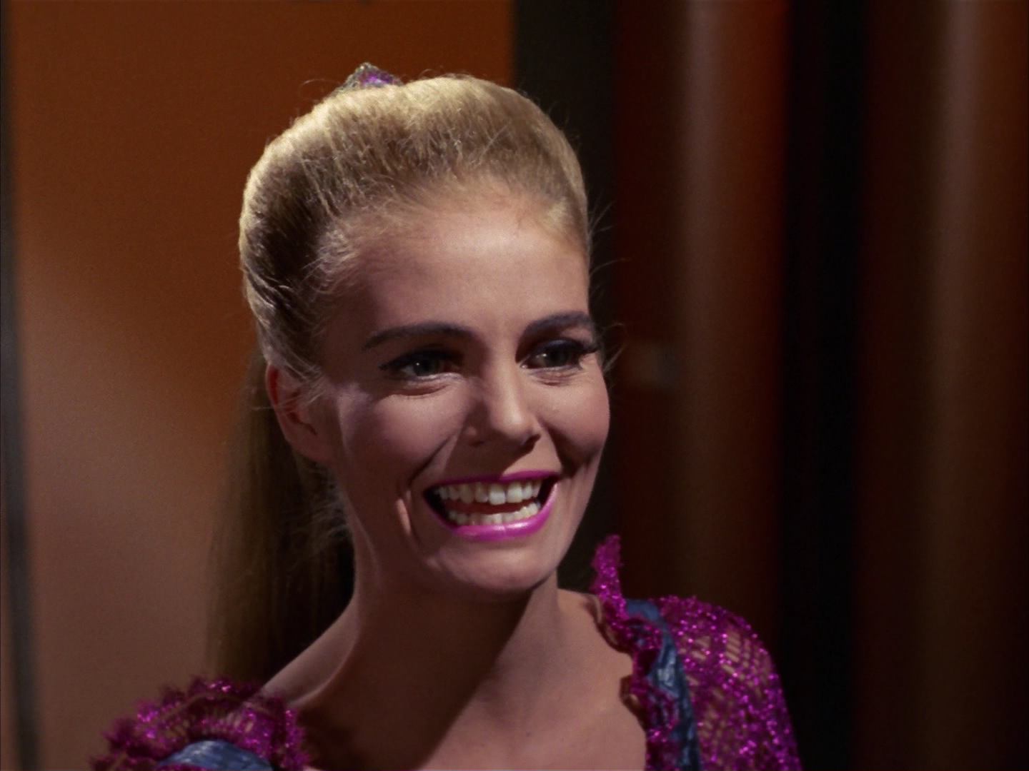 ariane179254_StarTrek_3x16_TheMarkOfGideon_1878.jpg