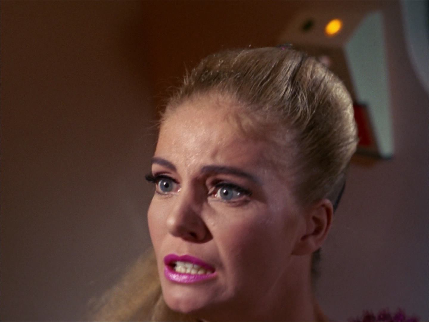 ariane179254_StarTrek_3x16_TheMarkOfGideon_1885.jpg