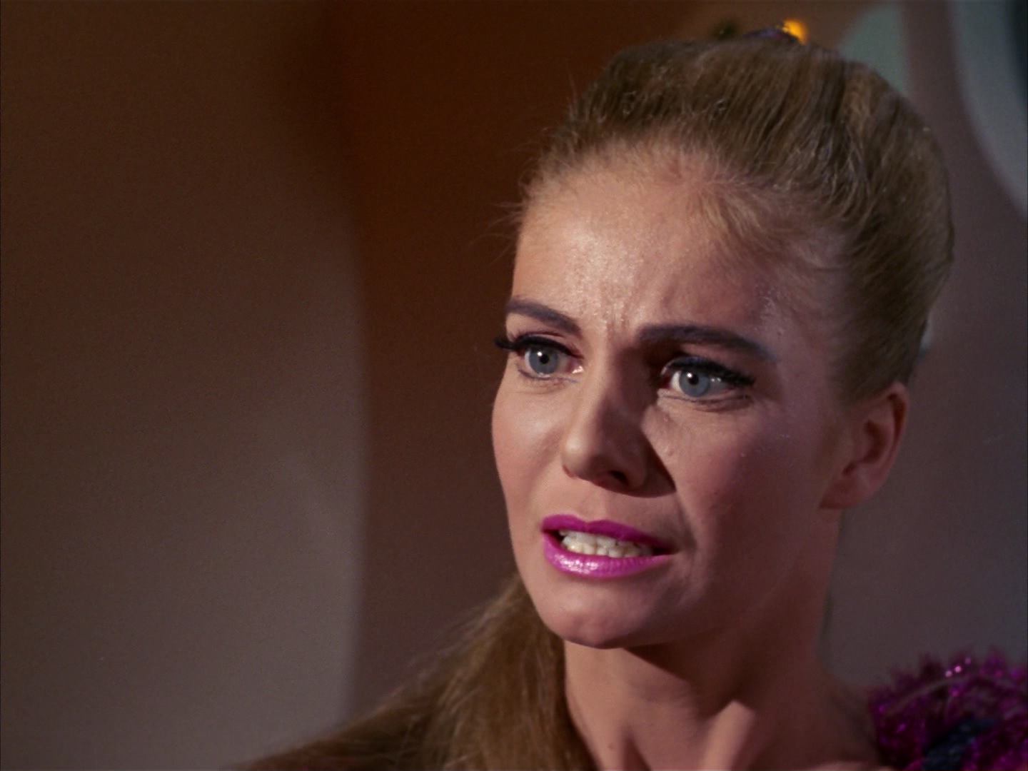 ariane179254_StarTrek_3x16_TheMarkOfGideon_1887.jpg