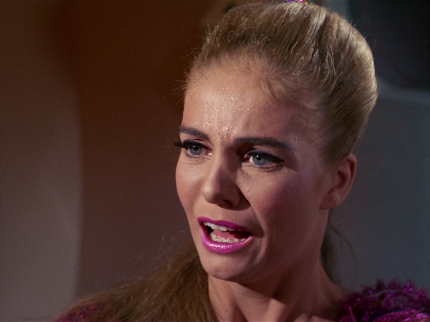 ariane179254_StarTrek_3x16_TheMarkOfGideon_1893.jpg