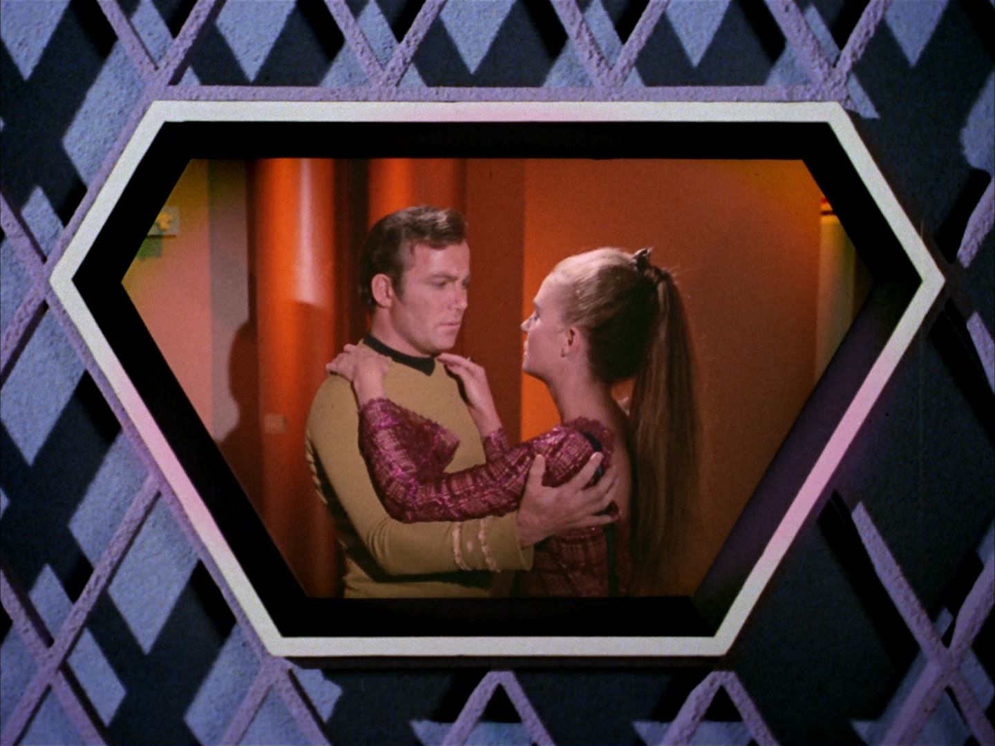ariane179254_StarTrek_3x16_TheMarkOfGideon_1922.jpg
