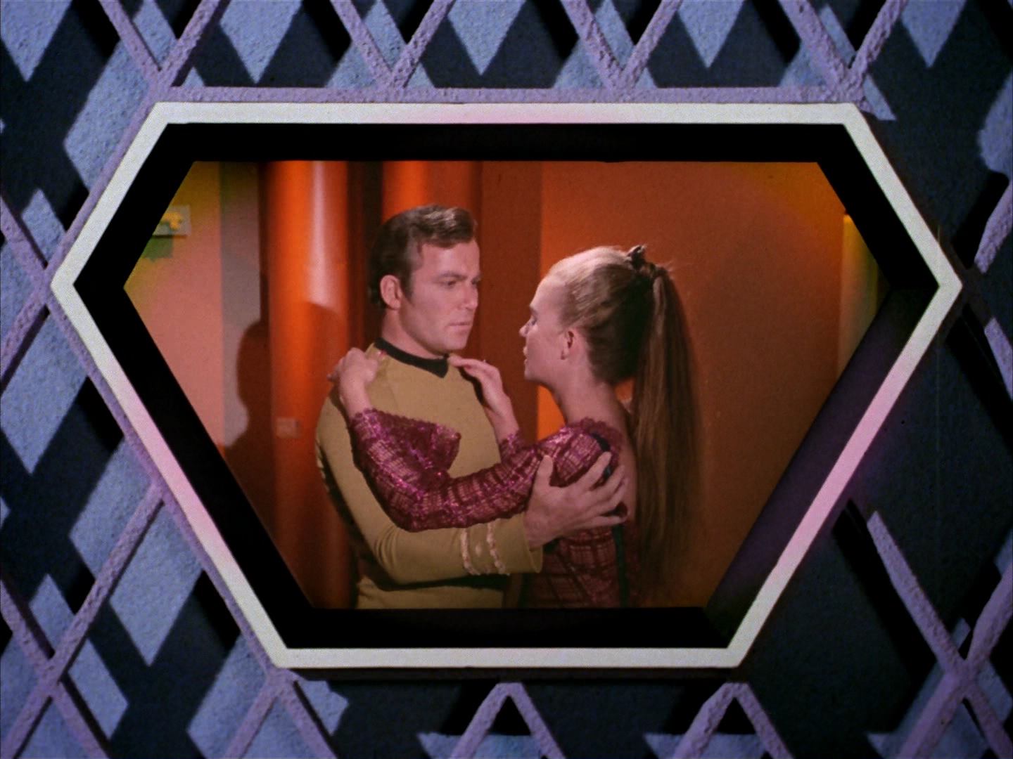 ariane179254_StarTrek_3x16_TheMarkOfGideon_1923.jpg