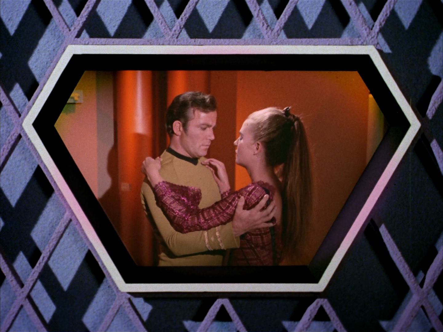 ariane179254_StarTrek_3x16_TheMarkOfGideon_1925.jpg
