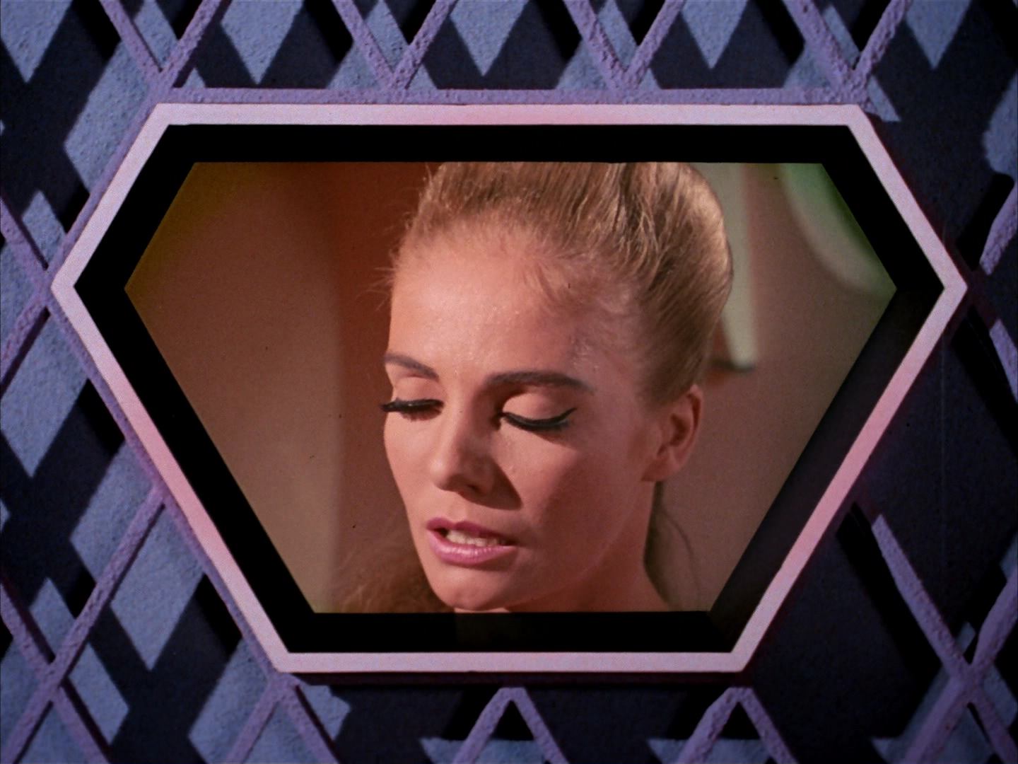 ariane179254_StarTrek_3x16_TheMarkOfGideon_1930.jpg