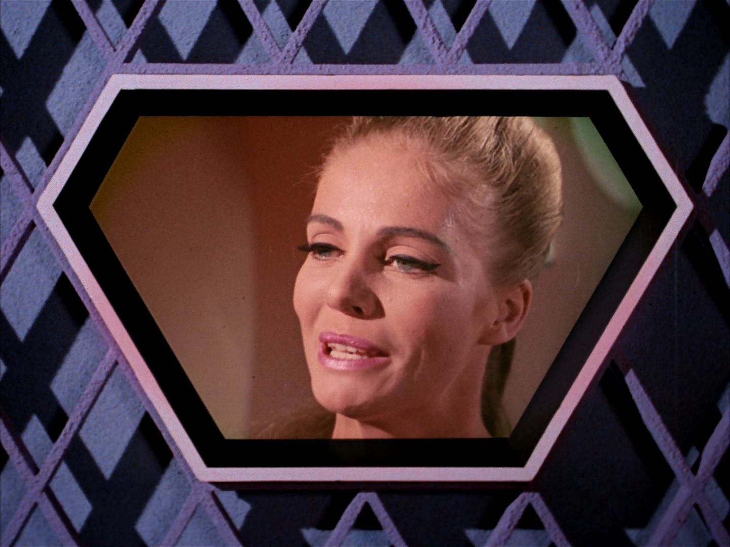 ariane179254_StarTrek_3x16_TheMarkOfGideon_1937.jpg