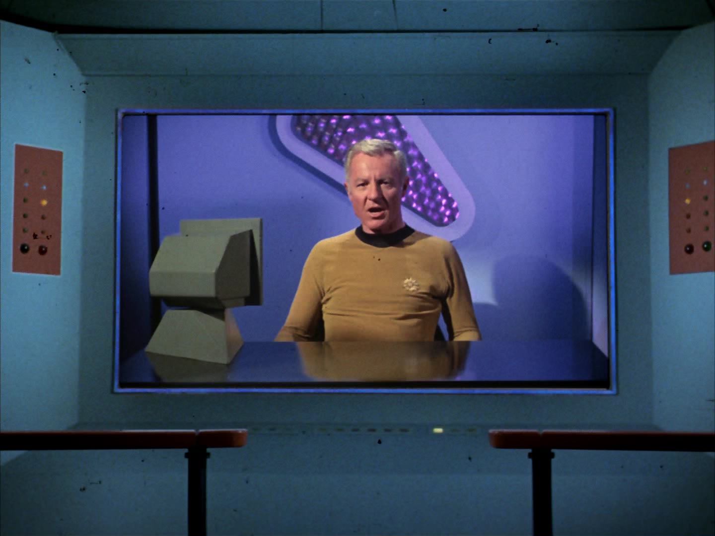 ariane179254_StarTrek_3x16_TheMarkOfGideon_2052.jpg