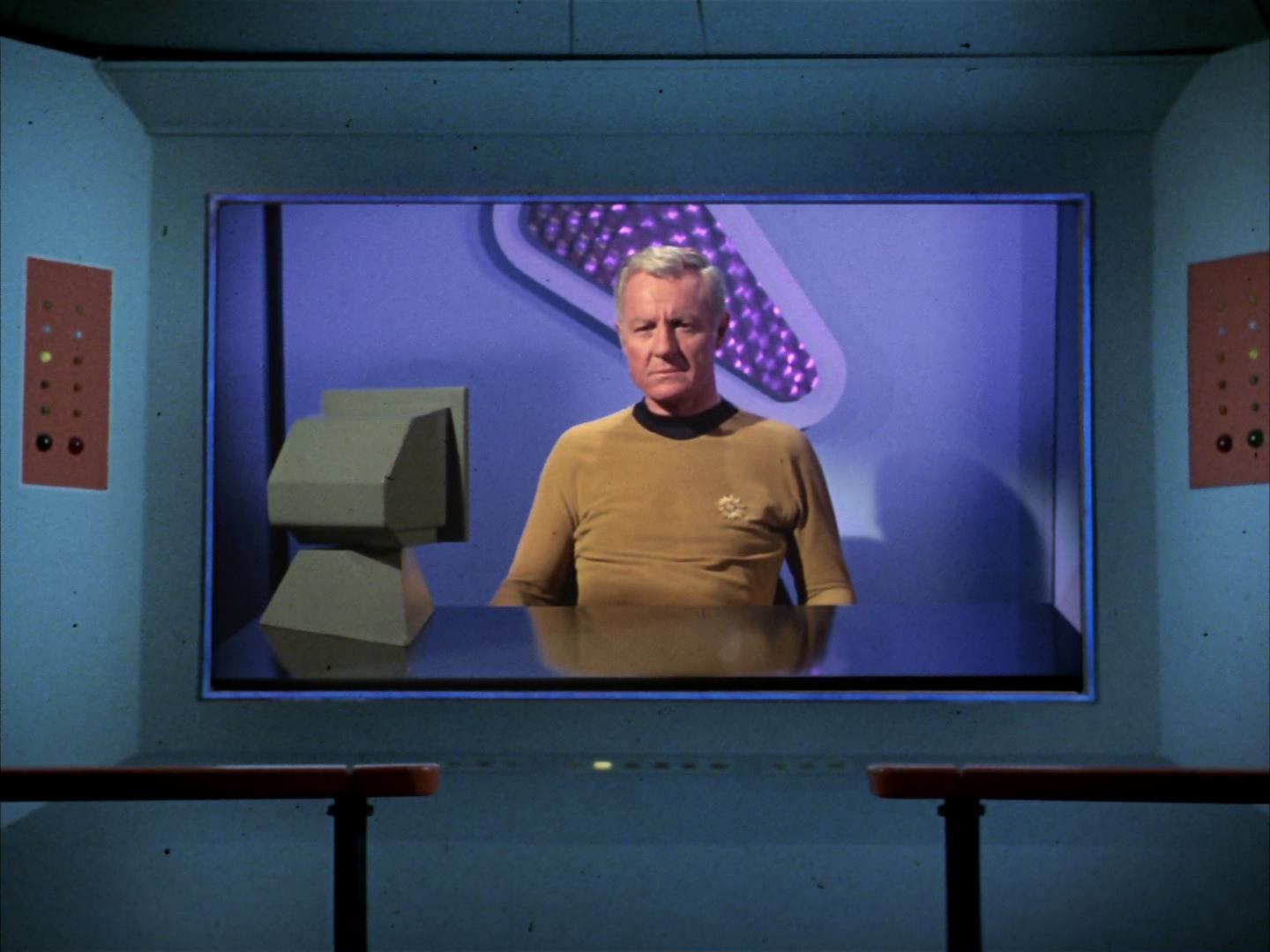 ariane179254_StarTrek_3x16_TheMarkOfGideon_2065.jpg