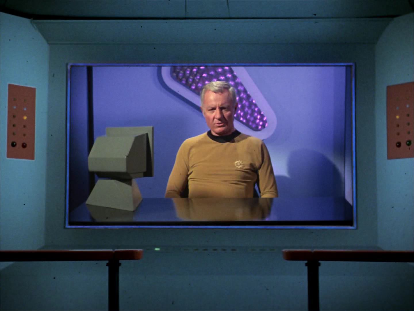 ariane179254_StarTrek_3x16_TheMarkOfGideon_2118.jpg