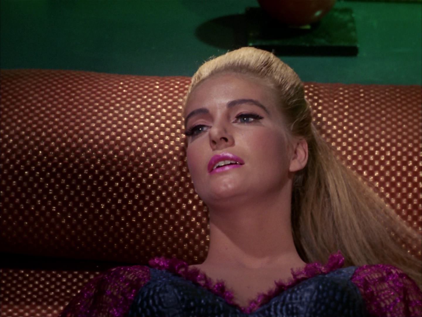 ariane179254_StarTrek_3x16_TheMarkOfGideon_2163.jpg