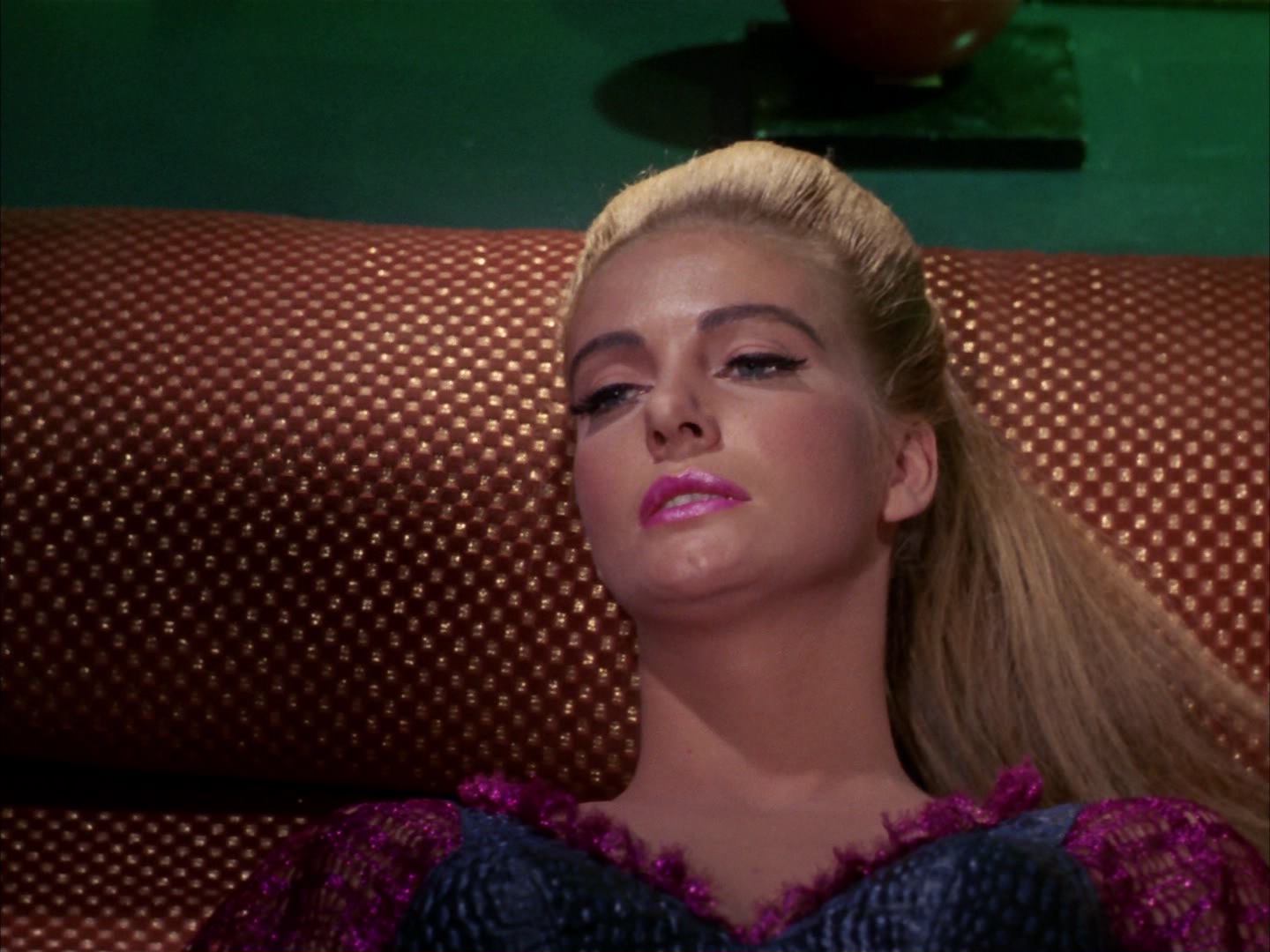 ariane179254_StarTrek_3x16_TheMarkOfGideon_2165.jpg