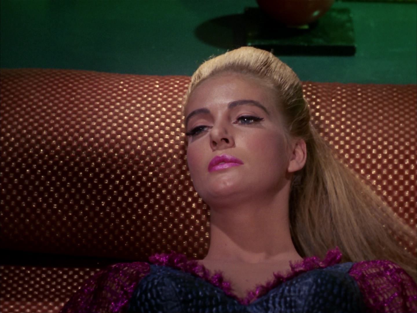 ariane179254_StarTrek_3x16_TheMarkOfGideon_2168.jpg
