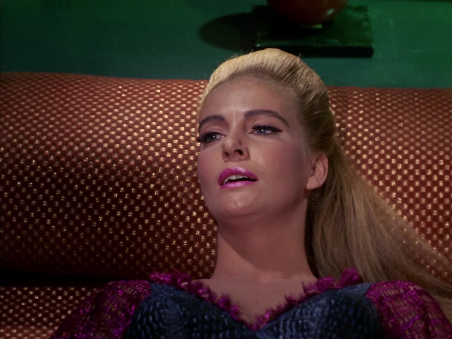 ariane179254_StarTrek_3x16_TheMarkOfGideon_2179.jpg