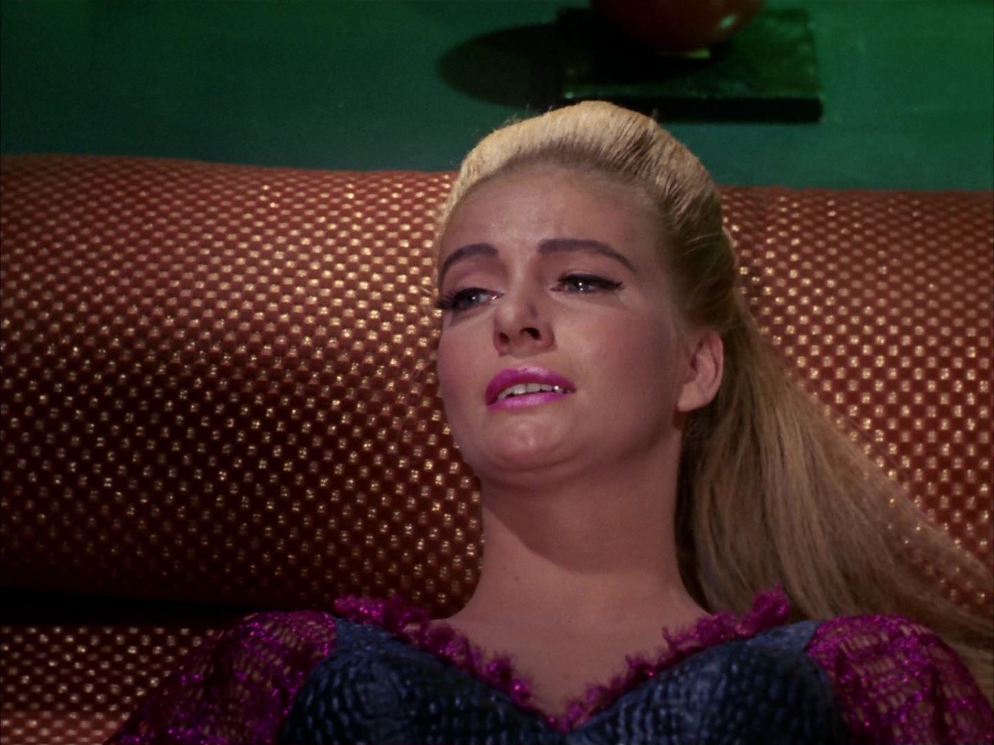 ariane179254_StarTrek_3x16_TheMarkOfGideon_2194.jpg