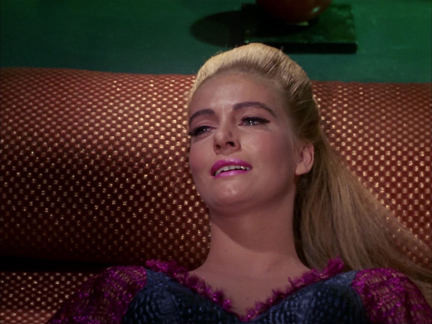 ariane179254_StarTrek_3x16_TheMarkOfGideon_2205.jpg