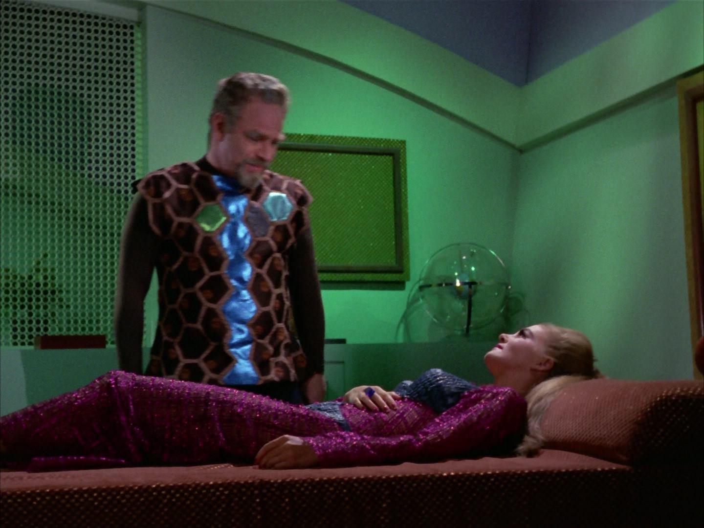 ariane179254_StarTrek_3x16_TheMarkOfGideon_2210.jpg