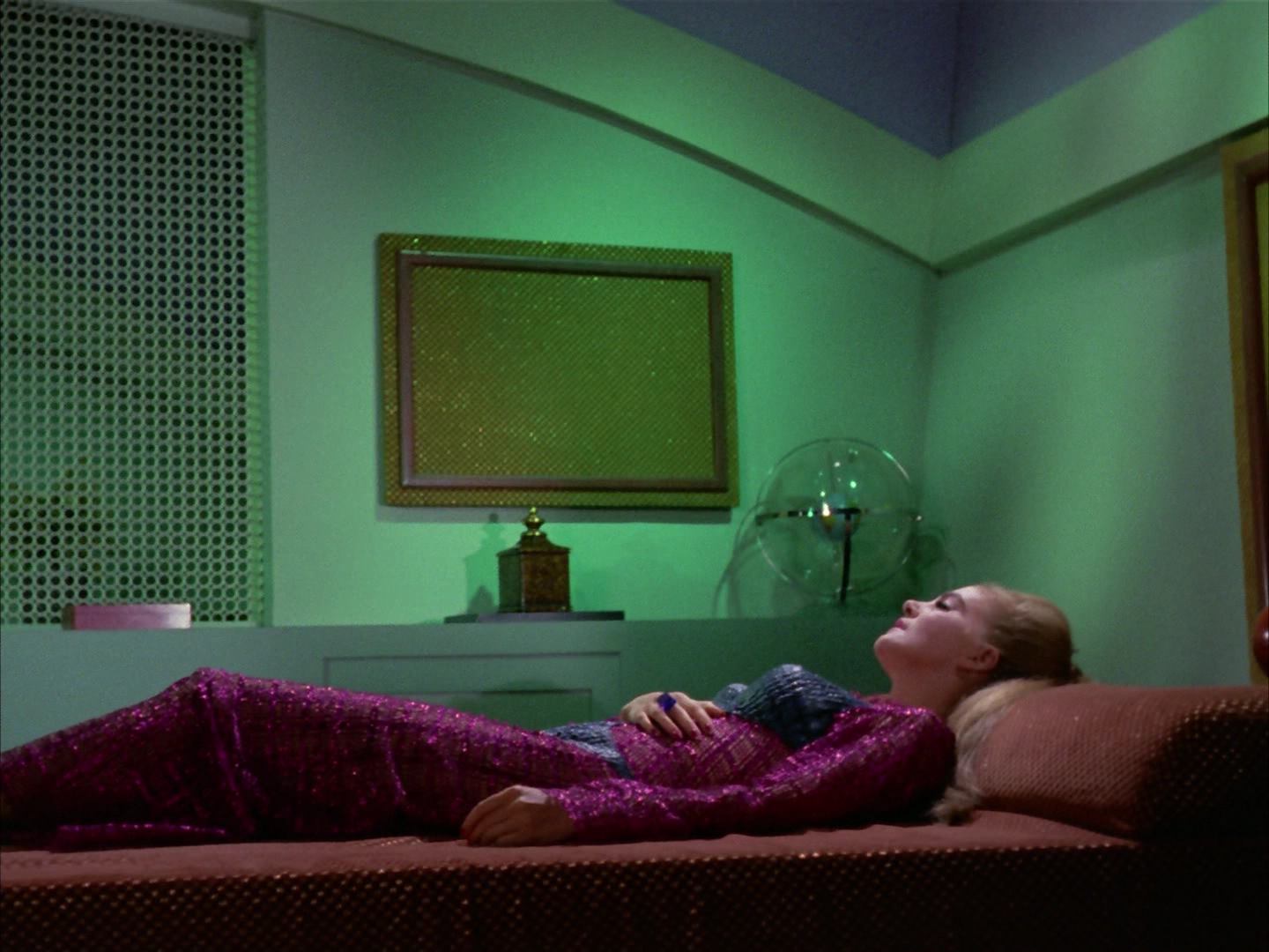 ariane179254_StarTrek_3x16_TheMarkOfGideon_2213.jpg