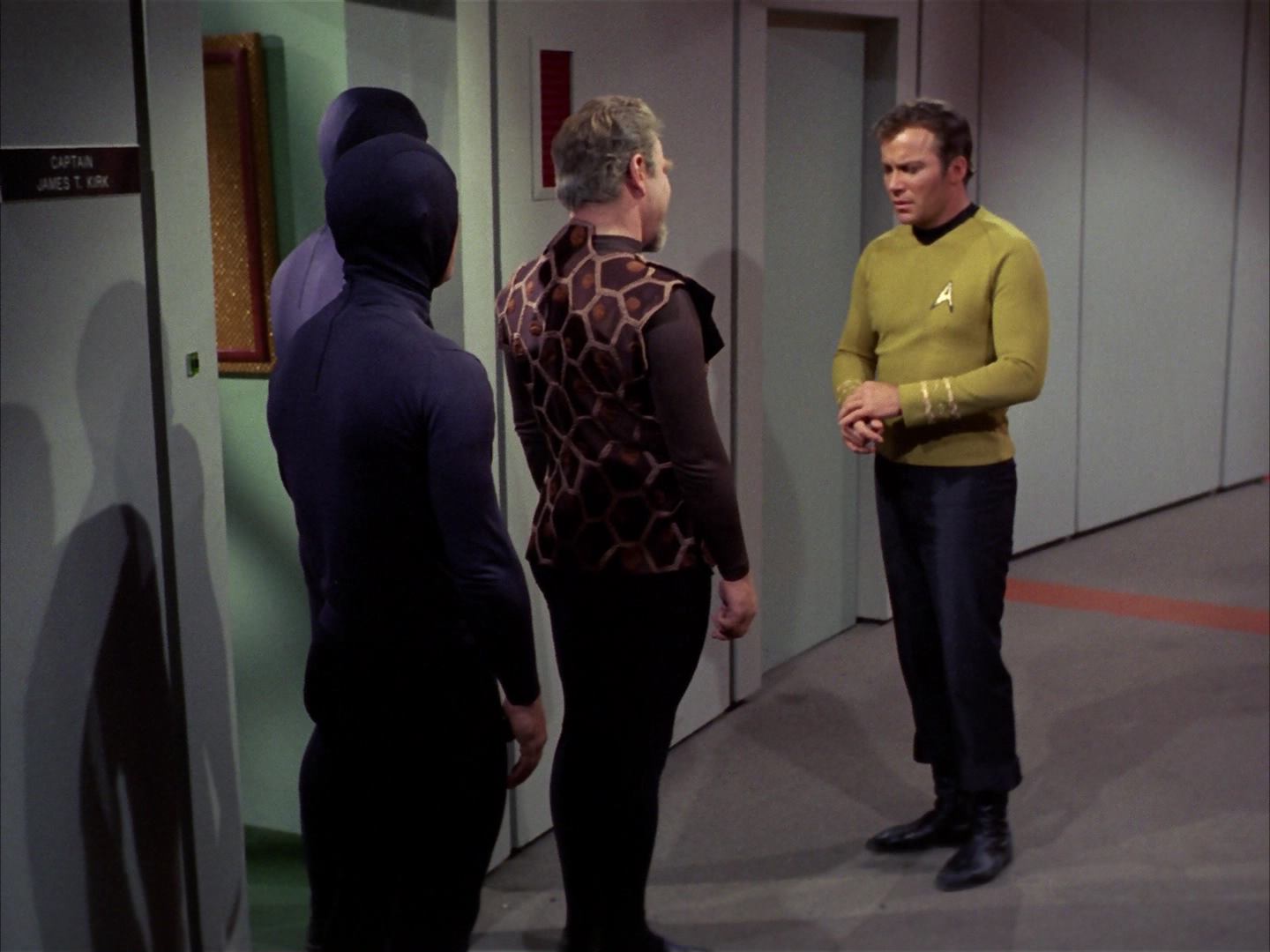 ariane179254_StarTrek_3x16_TheMarkOfGideon_2243.jpg
