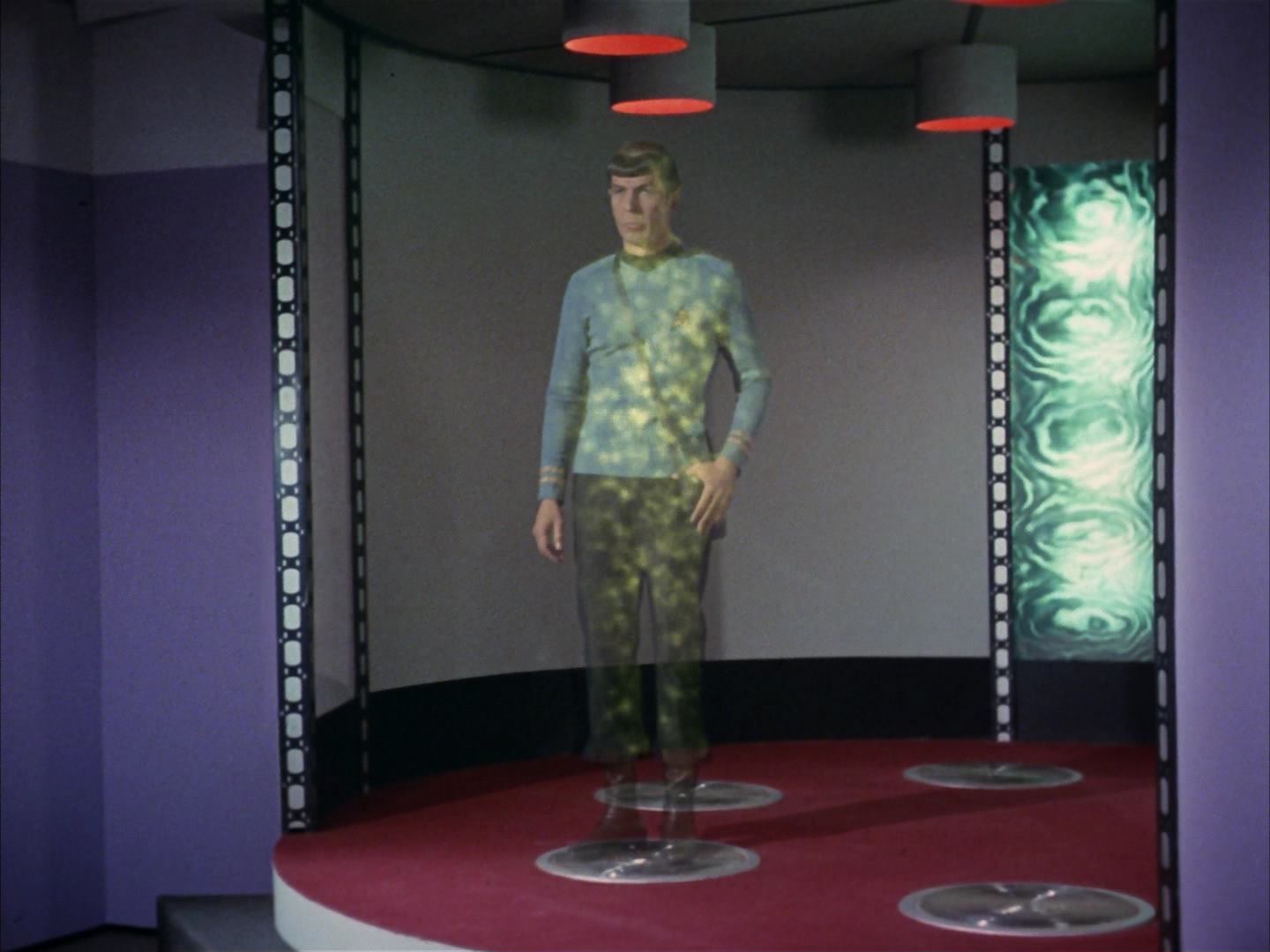 ariane179254_StarTrek_3x16_TheMarkOfGideon_2372.jpg