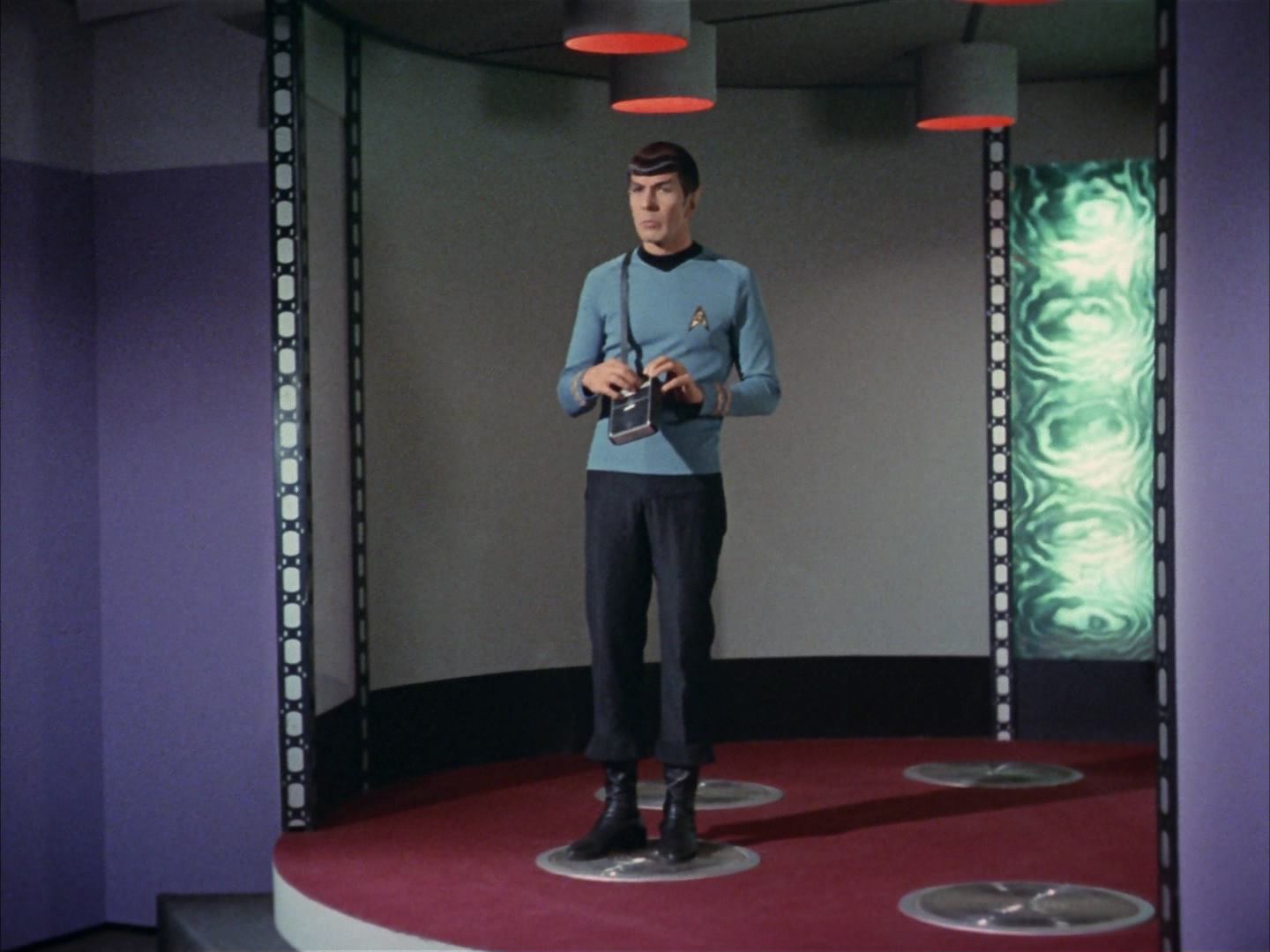 ariane179254_StarTrek_3x16_TheMarkOfGideon_2380.jpg