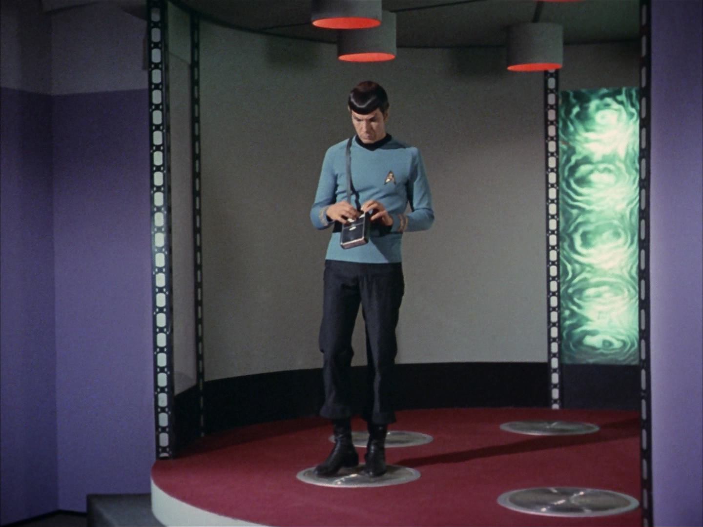 ariane179254_StarTrek_3x16_TheMarkOfGideon_2381.jpg