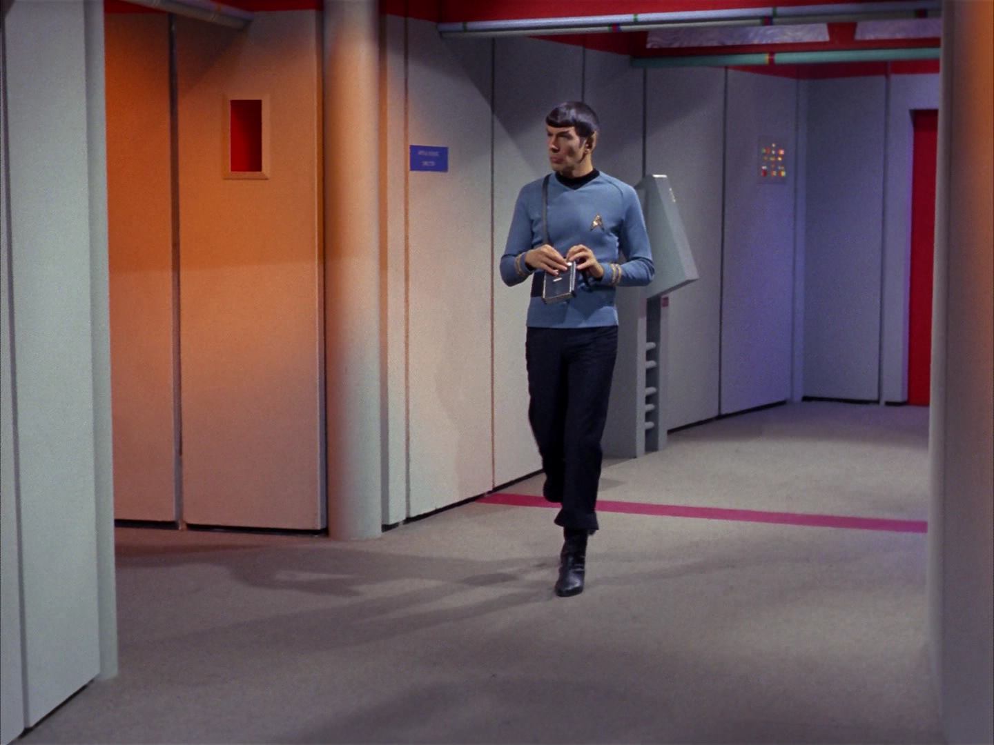 ariane179254_StarTrek_3x16_TheMarkOfGideon_2405.jpg