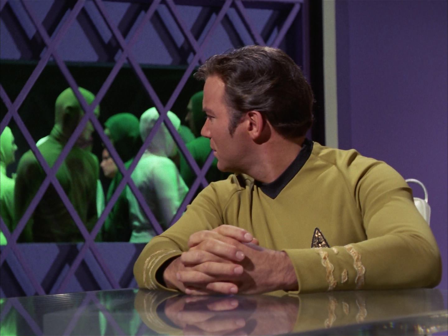 ariane179254_StarTrek_3x16_TheMarkOfGideon_2482.jpg