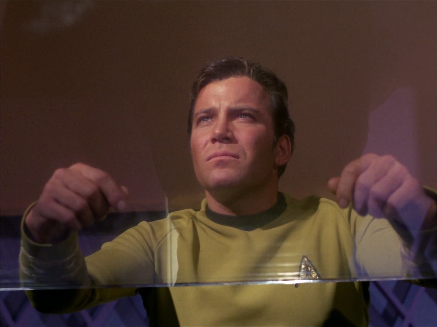 ariane179254_StarTrek_3x16_TheMarkOfGideon_2571.jpg