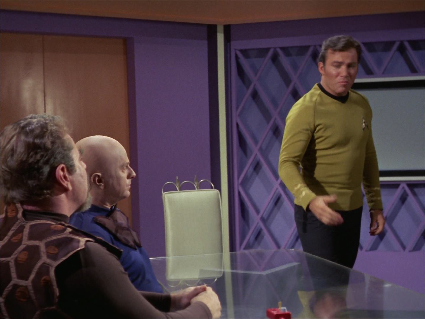 ariane179254_StarTrek_3x16_TheMarkOfGideon_2643.jpg