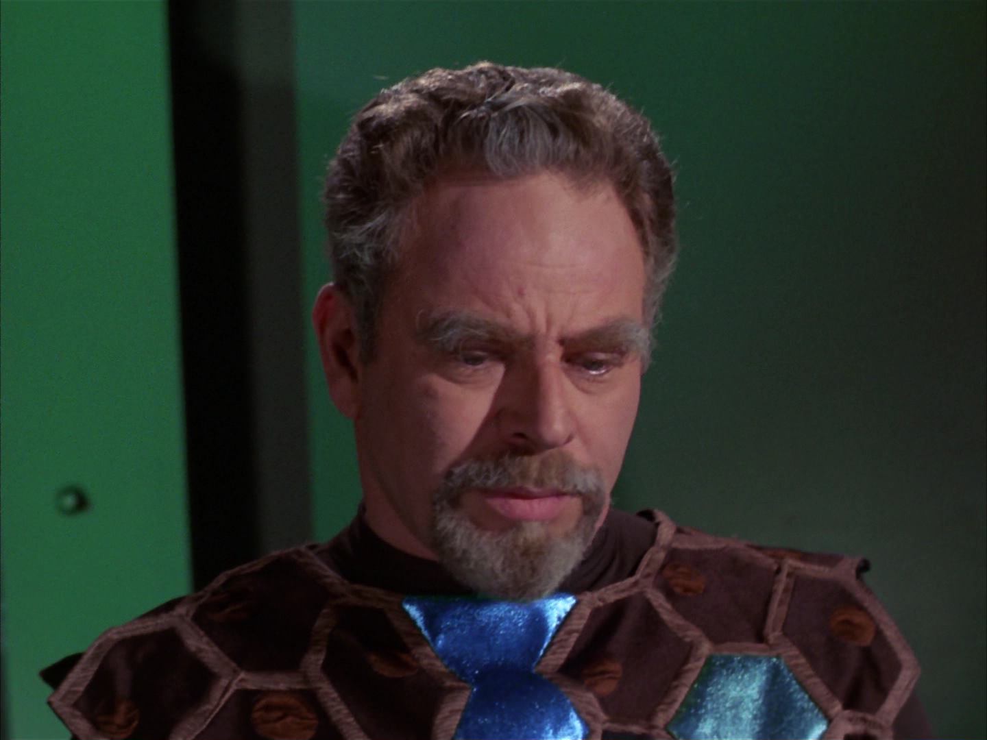 ariane179254_StarTrek_3x16_TheMarkOfGideon_2903.jpg