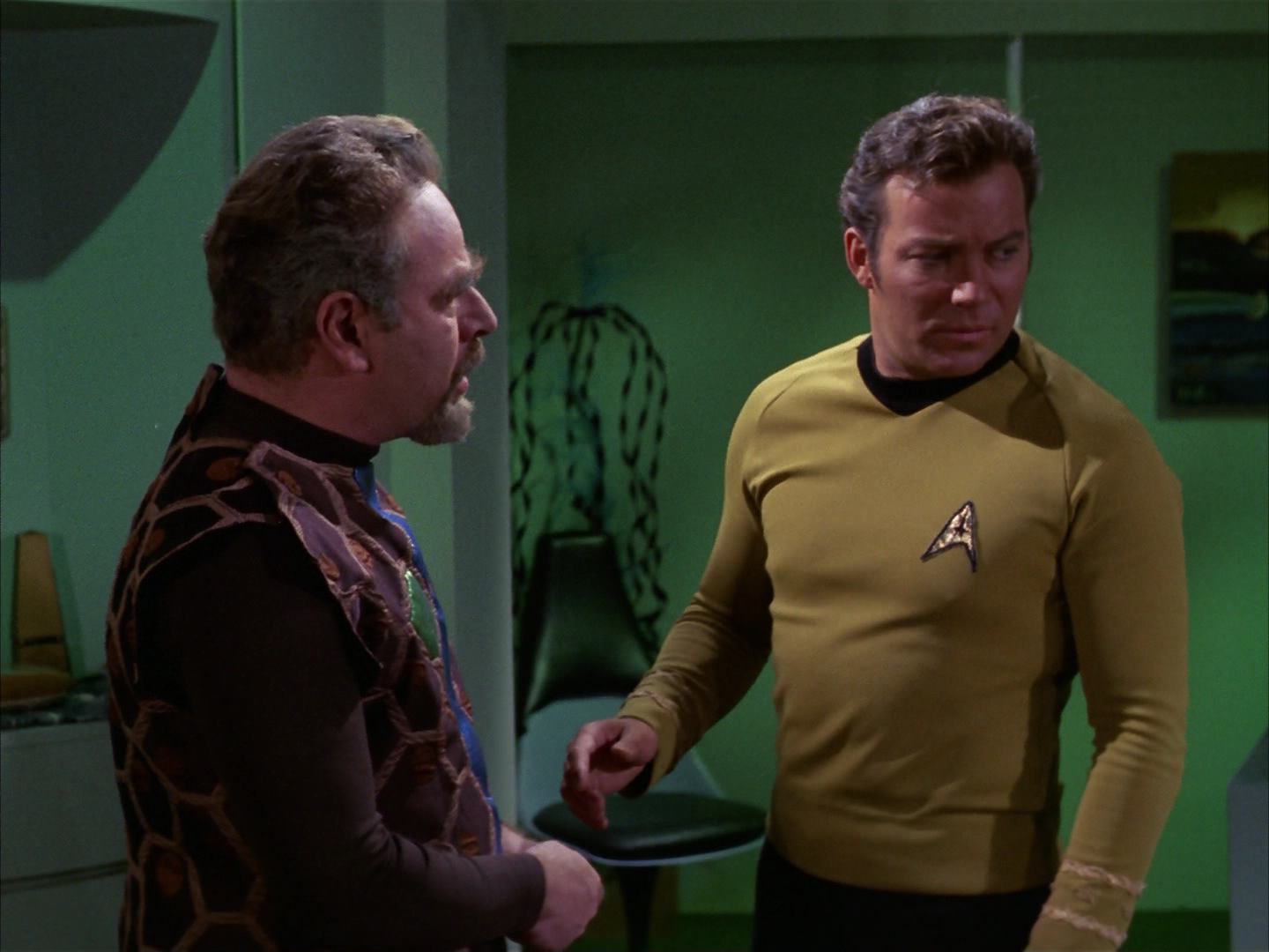 ariane179254_StarTrek_3x16_TheMarkOfGideon_2929.jpg