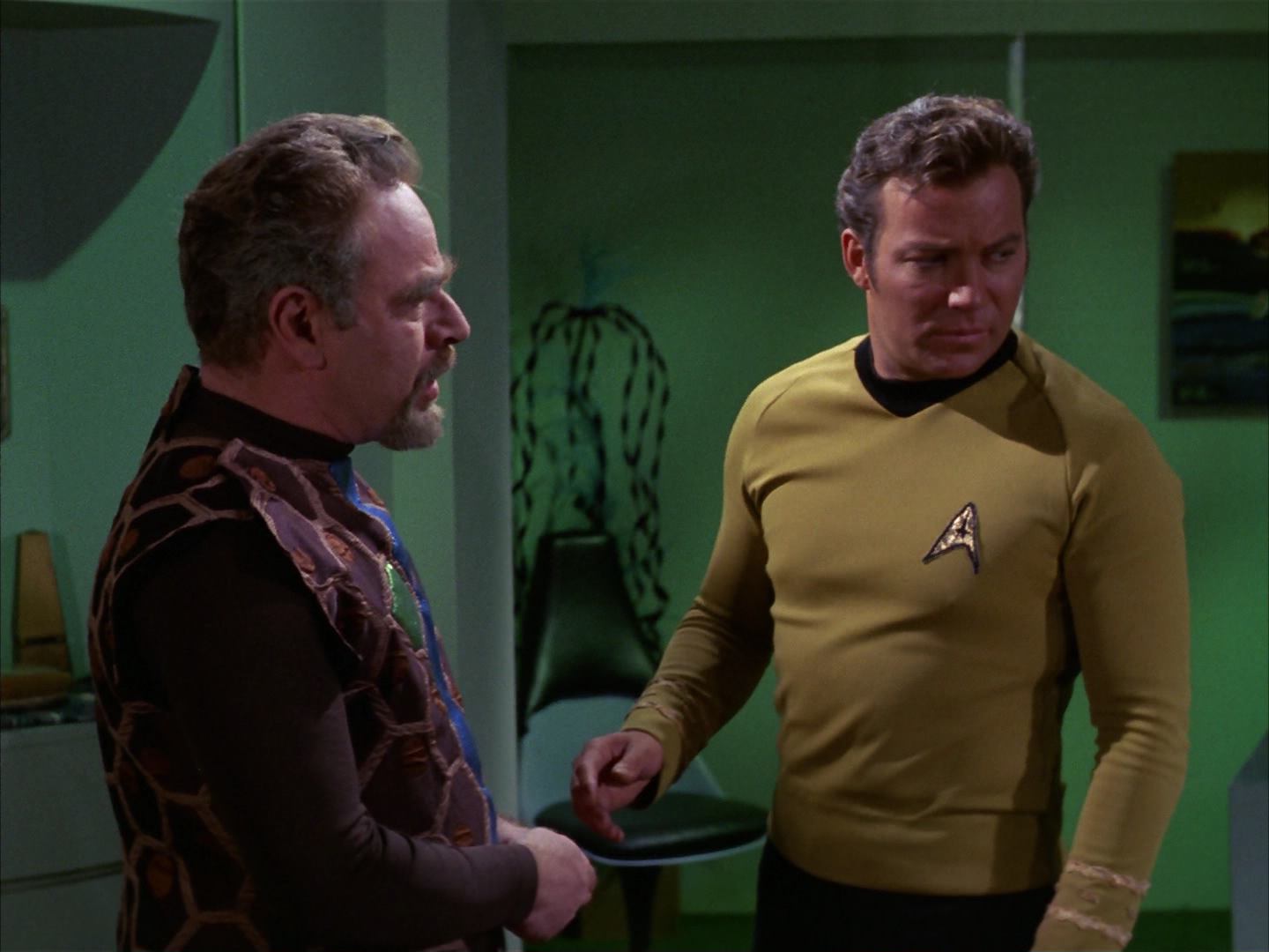ariane179254_StarTrek_3x16_TheMarkOfGideon_2930.jpg