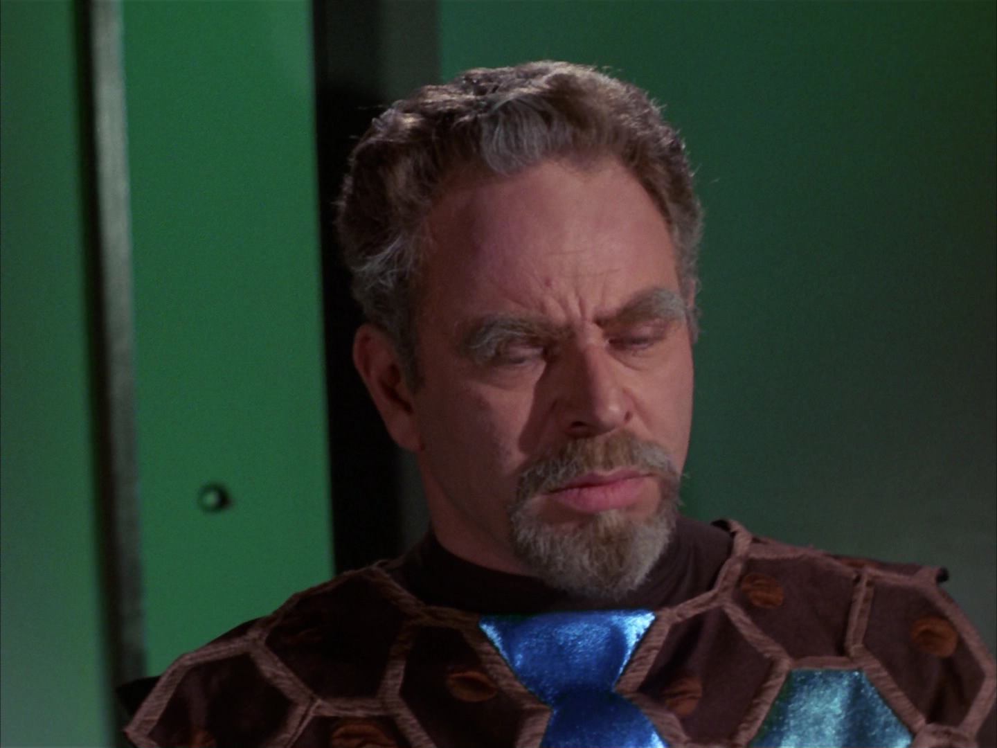 ariane179254_StarTrek_3x16_TheMarkOfGideon_2991.jpg
