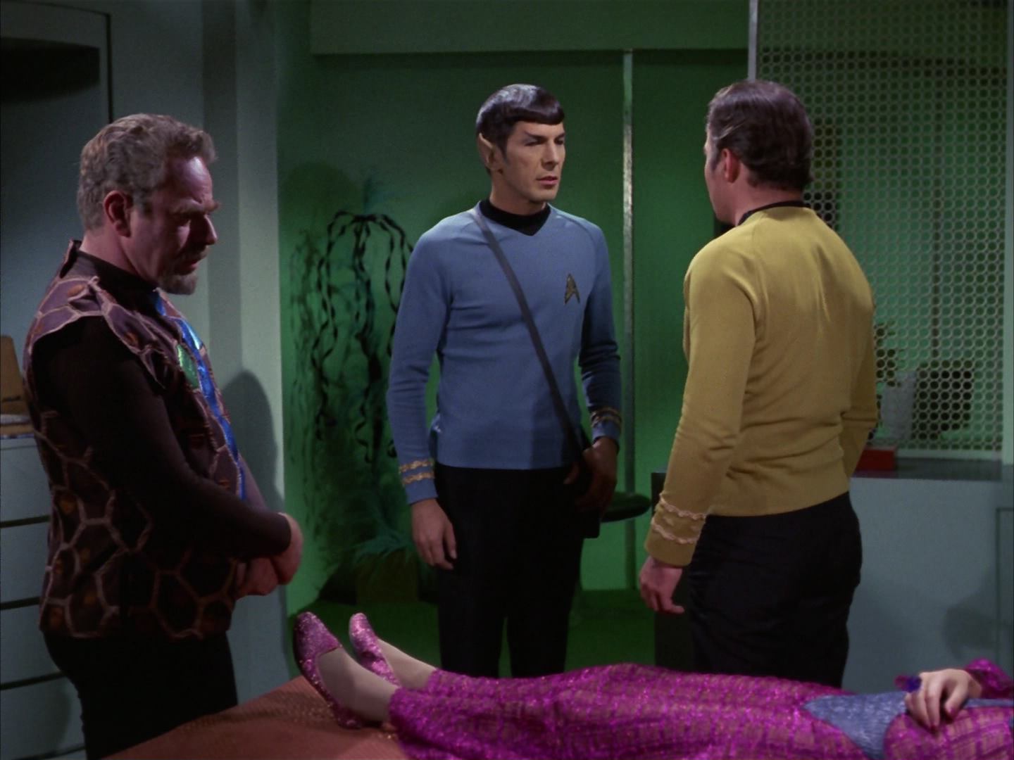 ariane179254_StarTrek_3x16_TheMarkOfGideon_3051.jpg