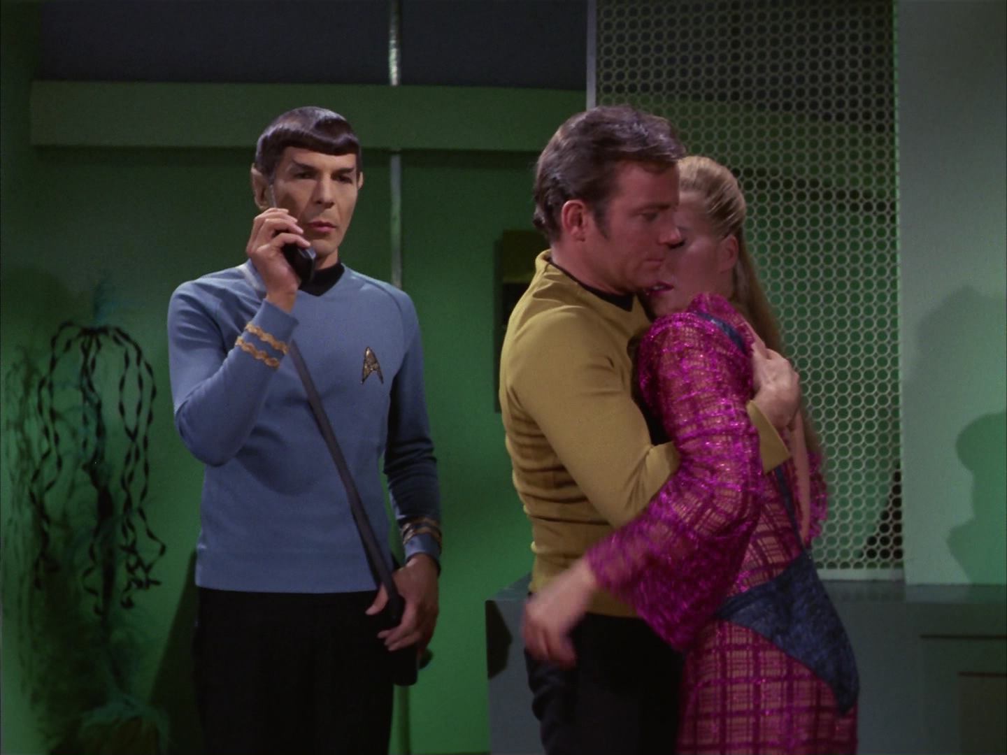 ariane179254_StarTrek_3x16_TheMarkOfGideon_3068.jpg