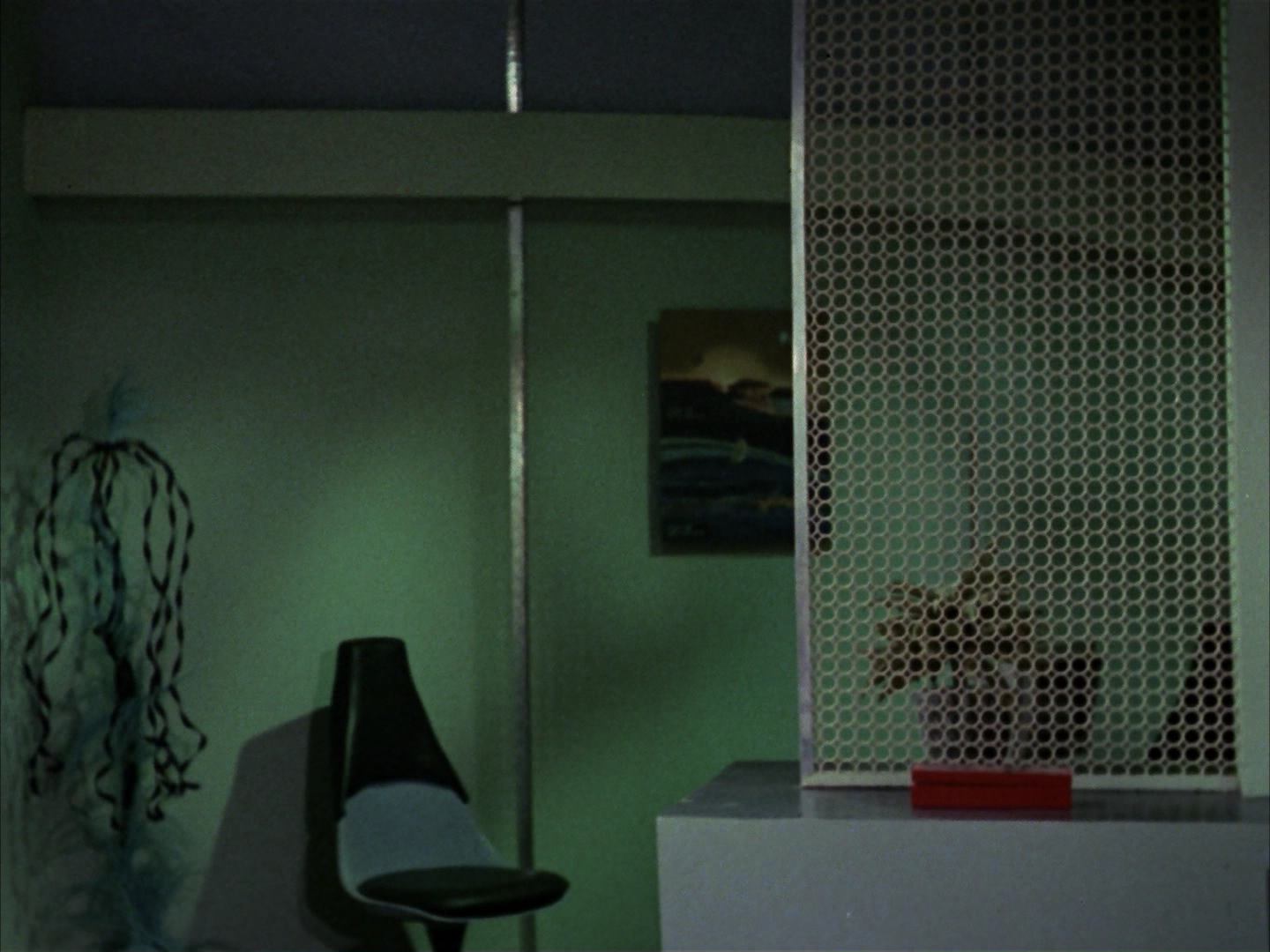 ariane179254_StarTrek_3x16_TheMarkOfGideon_3092.jpg