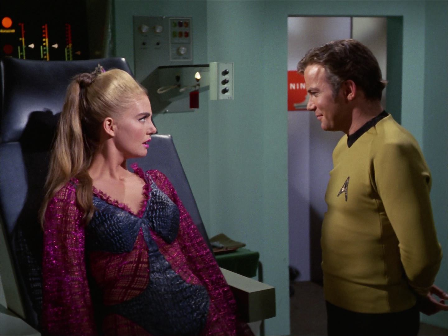 ariane179254_StarTrek_3x16_TheMarkOfGideon_3116.jpg